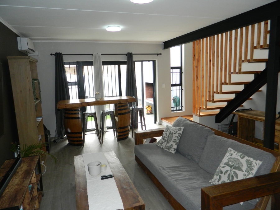 2 Bedroom Property for Sale in Paarl North Western Cape